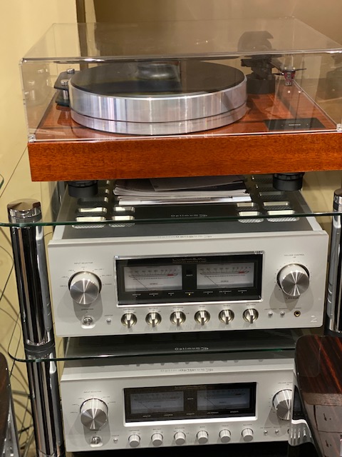 Luxman electronics and Pro-Ject Xtension 10 turntable